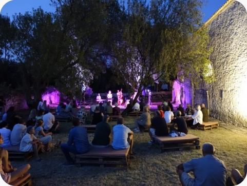 Jazz pod zvijezdama u dvorištu crkve Svetog Justa u Galižani-162203