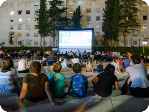 Balaševićeve balade, Leron, Kino u kvartu i ostala događanja koja vrijedi posjetiti-146930