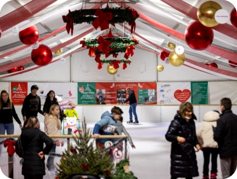 Besplatno klizalište u Poreču otvoreno još do 11. siječnja!-157654