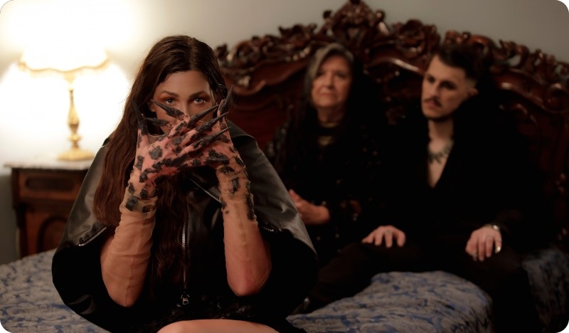 Patricia Gasparini predstavlja nadolazeći hit „Ljubi majka“ - VIDEO-160226