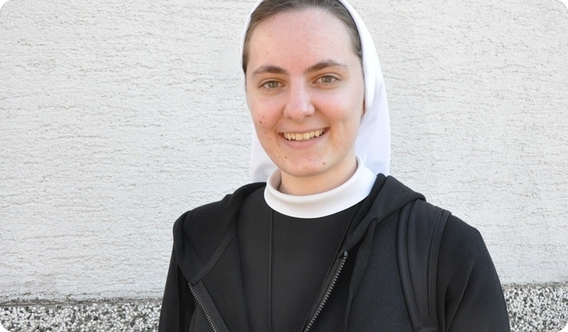 Šokantan obrat! Časna sama sebe ozlijedila!-156918