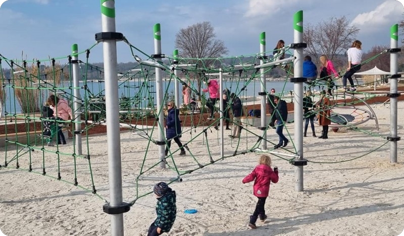 Otvoreno moderno igralište na Materadi u Poreču-124909