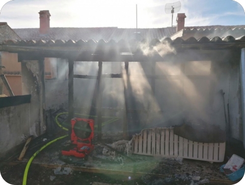 U Malim Vareškima izgorjela kuća-123872
