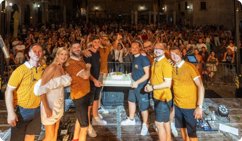 Night Express slavljeničkim koncertom oduševio prepuni pulski Forum-162677