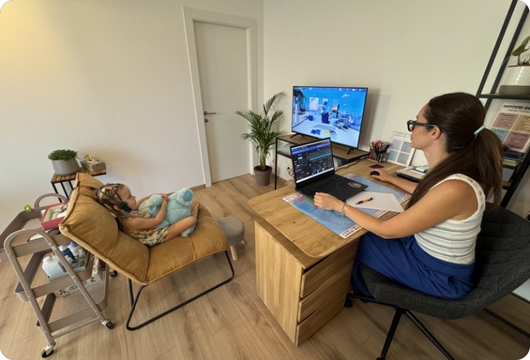 Neurofeedback sve traženiji i u Puli! Nina Anđelković i Leana Babić otkrivaju kako izgleda trening mozga-163116