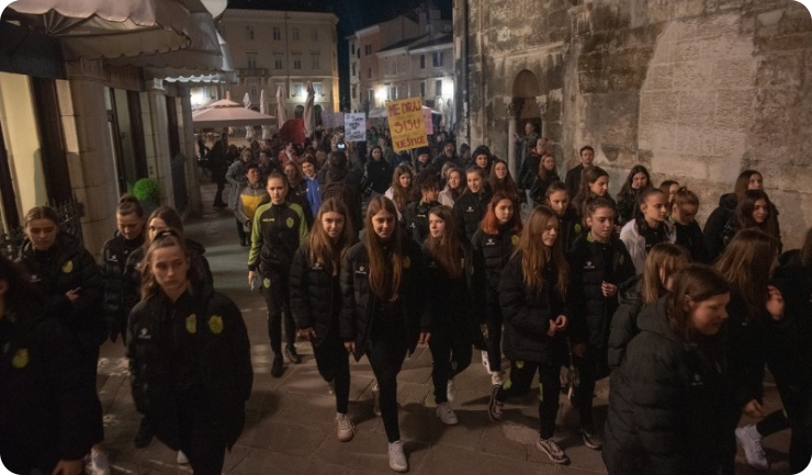 Noćni marš po Puli-FOTO-135033