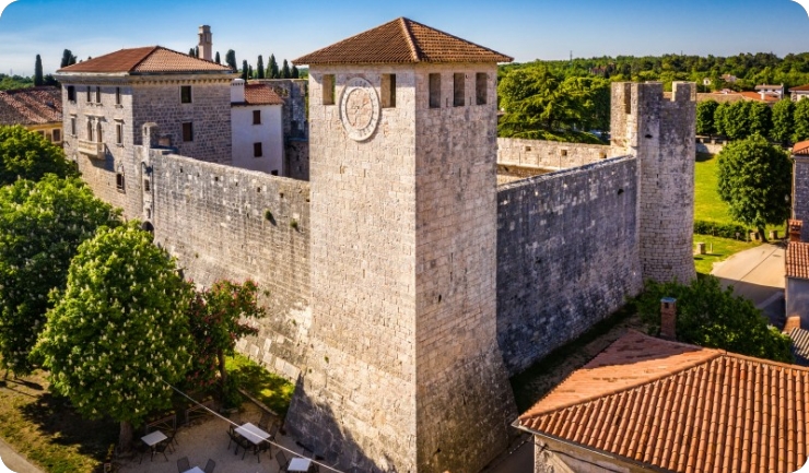 Prva književna večer u Kaštelu Morosini-Grimani okuplja pjesnike iz cijele Istre-158274