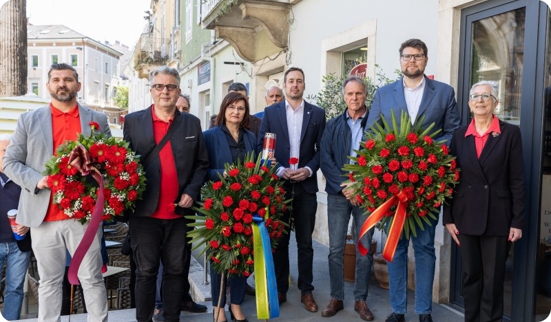 U Puli polaganjem vijenaca obilježen Međunarodni praznik rada-160285