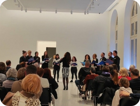 Održan božićni koncert SGK Čarobna frula u Arheološkom muzeju-157404