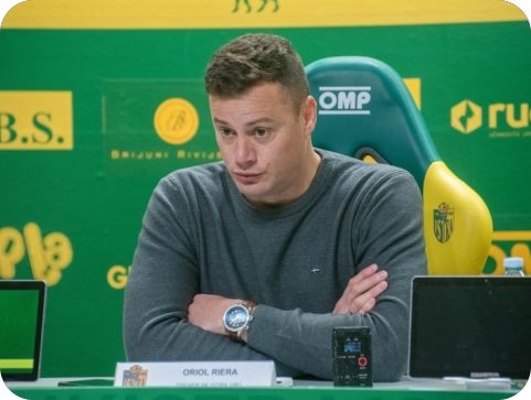 Riera: Čudno je da se VAR uvijek javlja protiv najboljih, ali ne i za nas-157959