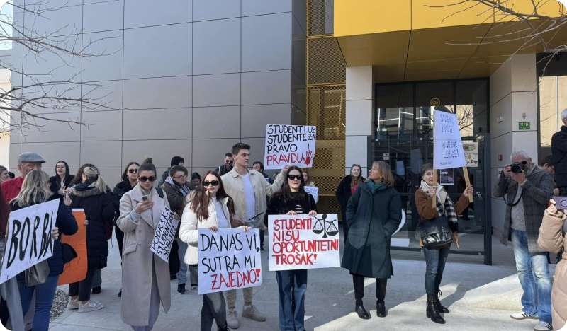 Pulski studenti podržali kolege u Srbiji na mirnom skupu-150321