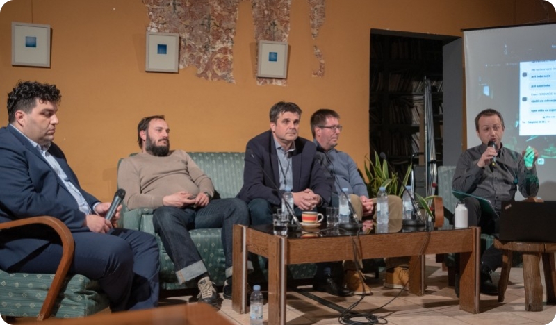 Održana panel diskusija “Energetska tranzicija - grad, građani i lokalne zajednice”-125388