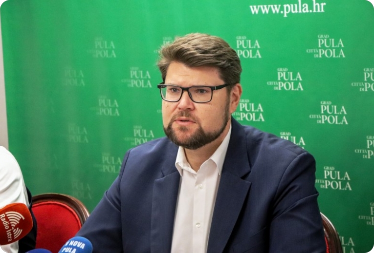 Grad Pula uputila ispriku zbog neprimjerenog postupanja zahvalama i priznanjima-163965