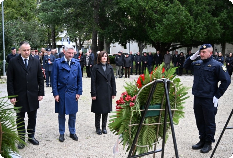 Položeni vijenci povodom Dana sjećanja na žrtve Domovinskog rata i Dana sjećanja na žrtvu Vukovara i Škabrnje-156591