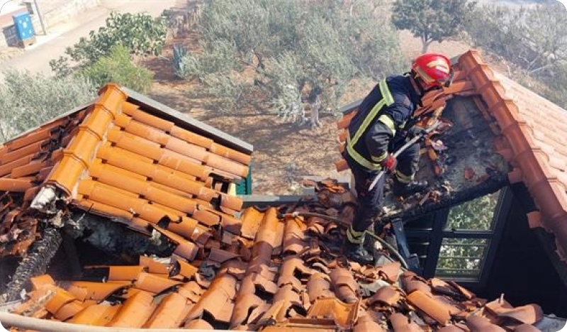 Vatra došla do kuća u Zatonu, dio je zahvaćen ! VIDEO-128536