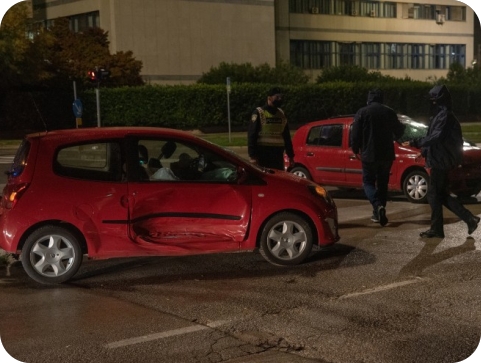 Pula: Mlada vozačica prošla kroz crveno-122128