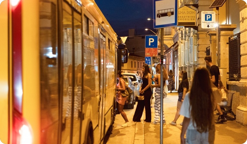 (VIDEO) Zaboravite parking - večernja karta za Pula Film Festival ove godine vrijedi i za vožnju autobusom-162022
