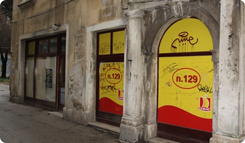 Odlukom Grada Pule Puljanka mora iseliti iz 11 poslovnih prostora-64712