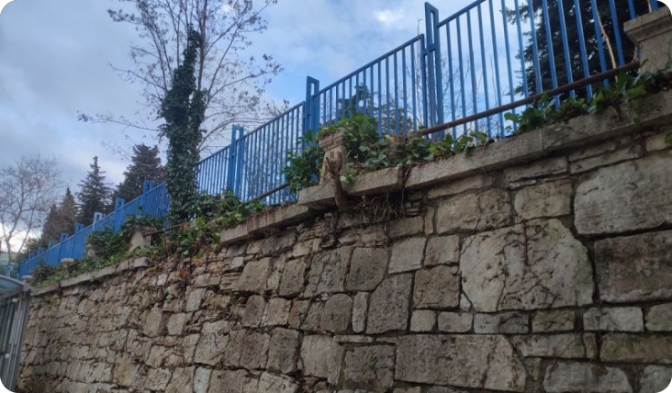 U tijeku su radovi na sanaciji kamenog zida u Arsenalskoj ulici-134121