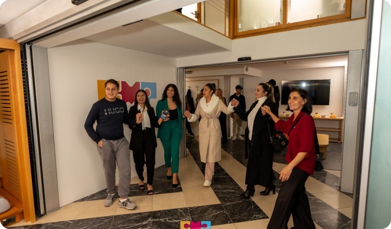 Održana manifestacija posvećena međukulturnom dijalogu i romskoj mladeži-156748