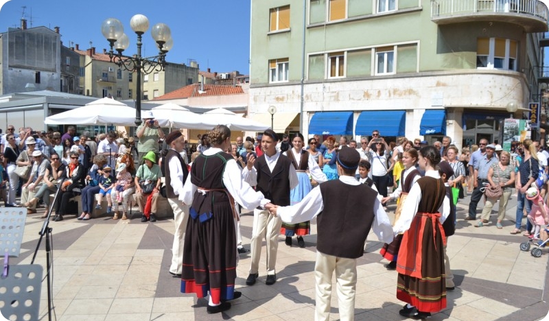 Zadnje “Glazbeno jutro” okuplja KUD Uljanik, Teranke i pulske mažoretkinje-156684