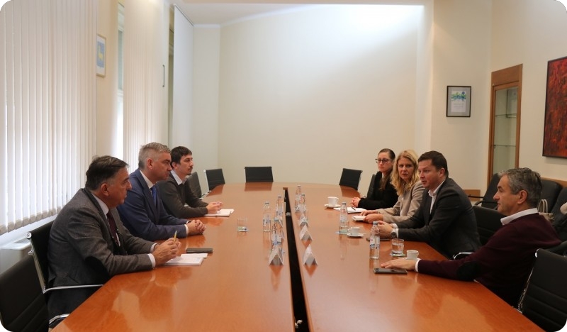 Održan radni sastanak s Holcimom-141850