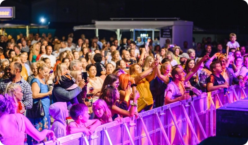 Talijanska senzacija Esteriore Brothers stiže u Tar-154764