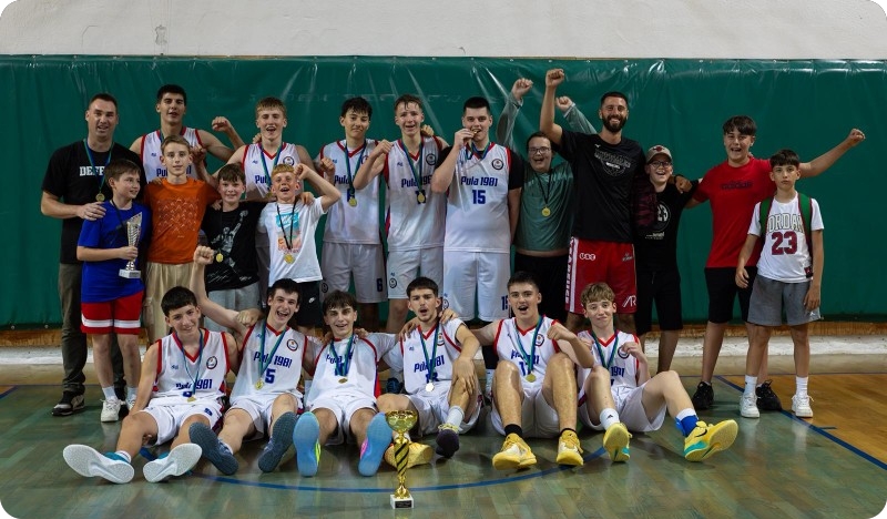 Sjajan vikend za KK Pula 1981: U12 osvojio Capris Cup, kadeti prvaci Županijske lige-161099