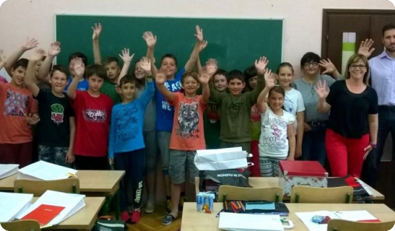 Mjesni odbori Ližnjana i Šišana darivali četvrtaše-68913