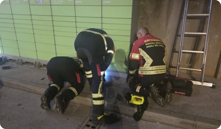 Višesatna akcija spašavanja mačića u Rovinju završila sretnim ishodom-162363