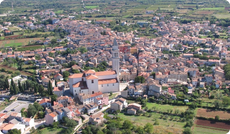 Grad Vodnjan sufinancira kupovinu bilježnica i školskog pribora te školske marende-130126