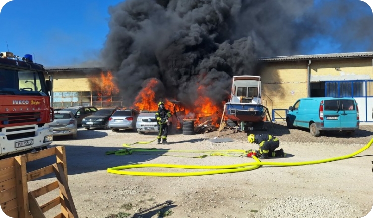 Požar na lokaciji kod Industrijske zone u Puli-160282