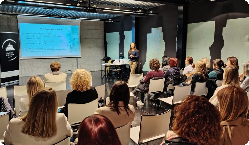 U Gradskoj knjižnici Labin održan 2. festival čitanja i kamišibaj kazališta „Knjige na platnu“-159314