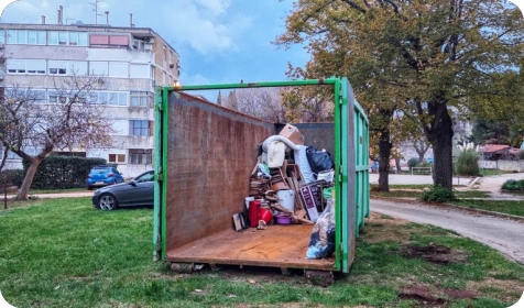 Akcija prikupljanja glomaznog otpada u Puli dobro napreduje, slijede nove lokacije-156910