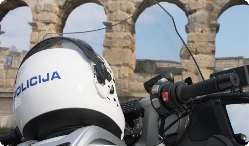 Smrtno stradao motociklist na nerazvrstanoj cesti Lanišće - Ročko polje-127207