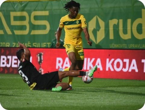 Ayuma odlazi na posudbu u Portugal-162572