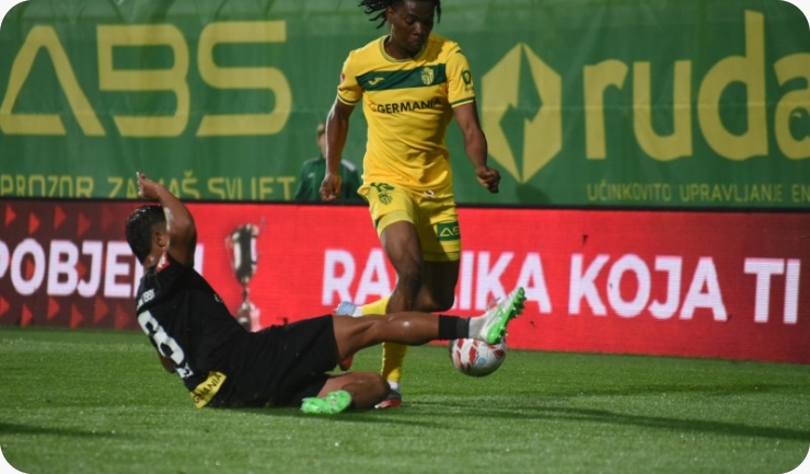 Ayuma odlazi na posudbu u Portugal-162572