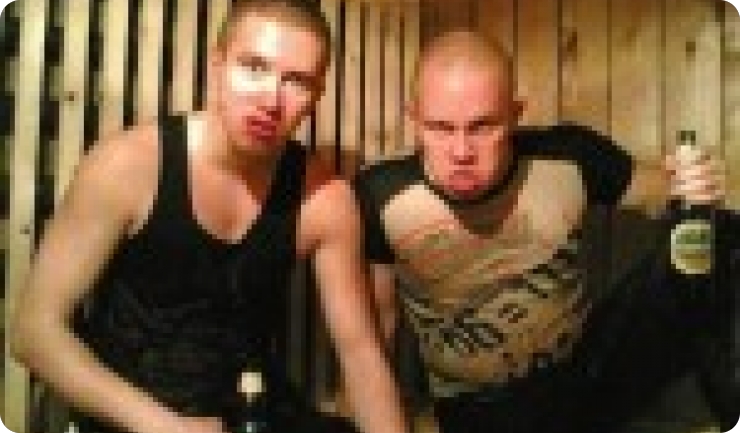 Progresivni, agresivni, nabrijani, mladi-3663