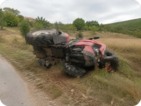Teško ozlijeđen vozač traktora u Vrhu kod Buzeta-162689