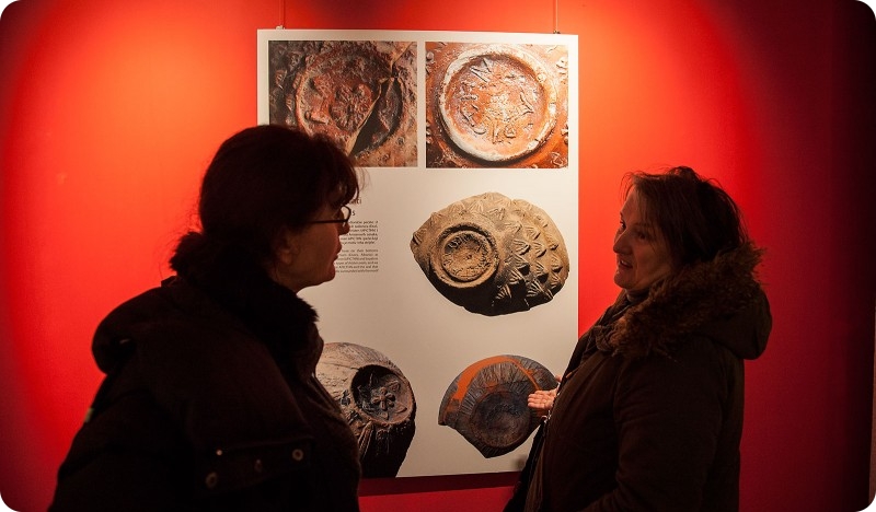 U Galeriji C8 otvorena izložba ‘Helenistička reljefna keramika iz Sikula’-85968