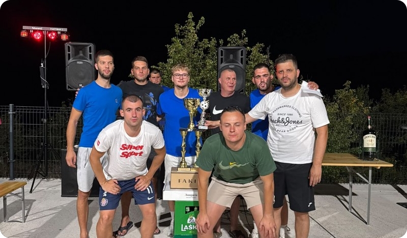 Erik Team obranio naslov pobjednika malonogometnog turnira u Motovunu-162622