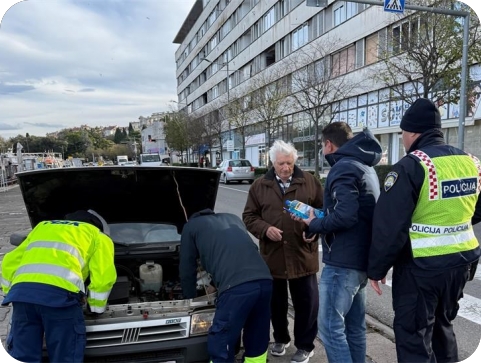 Održan nadzor tehničke ispravnosti vozila-156832