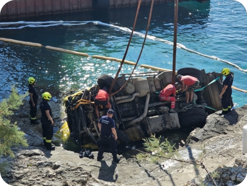 Policija otkrila kako je došlo do slijetanja kamiona Herculanee u more-162401