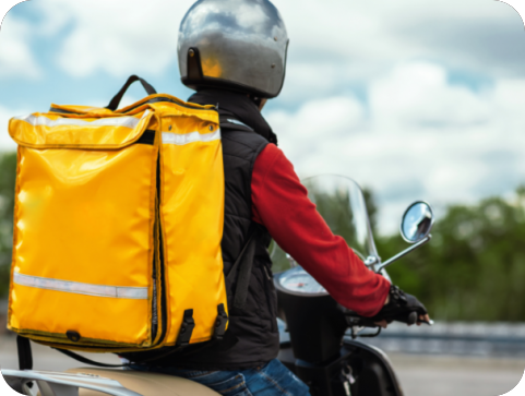 Maloljetnici u Puli prijetili dostavljačima i pokušali ukrasti hranu-152099