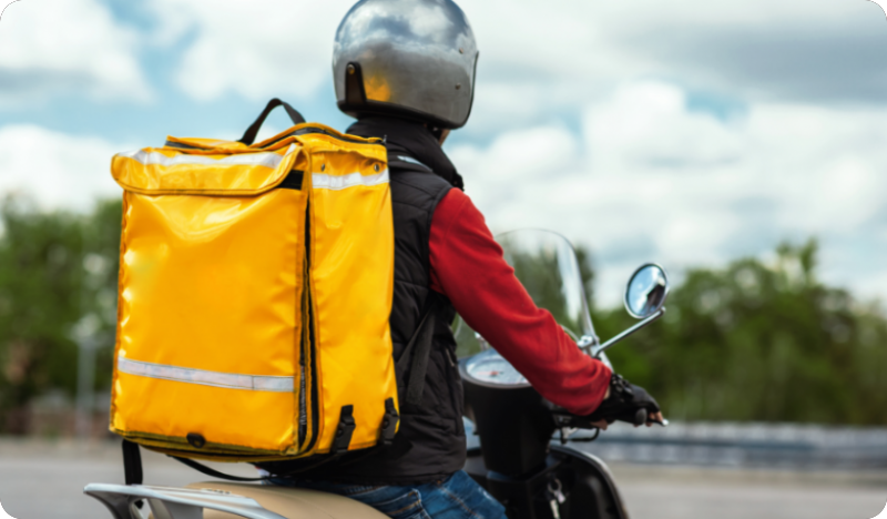 Maloljetnici u Puli prijetili dostavljačima i pokušali ukrasti hranu-152099