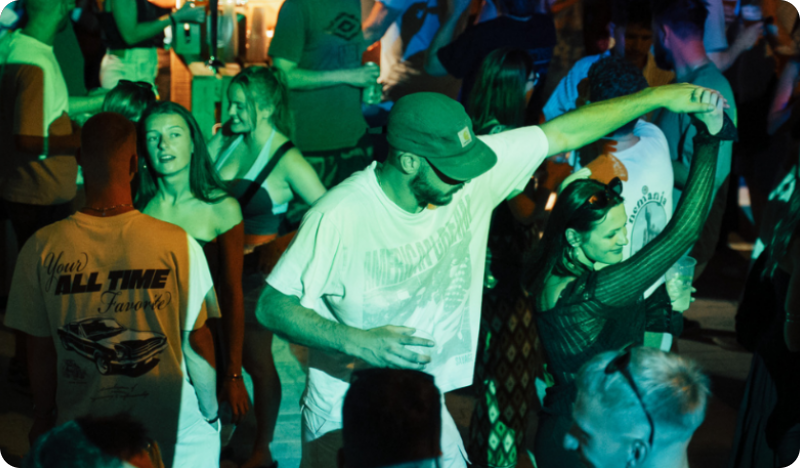 Downtown Pula: Legalize Lambada pretvara De Villeov uspon u plesni podij-162296