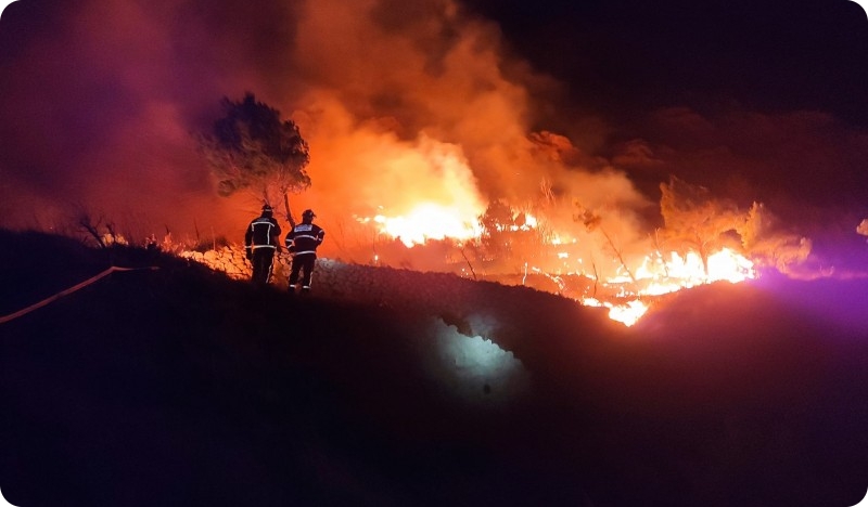I dalje gori kod Lokve Rogoznice-123759
