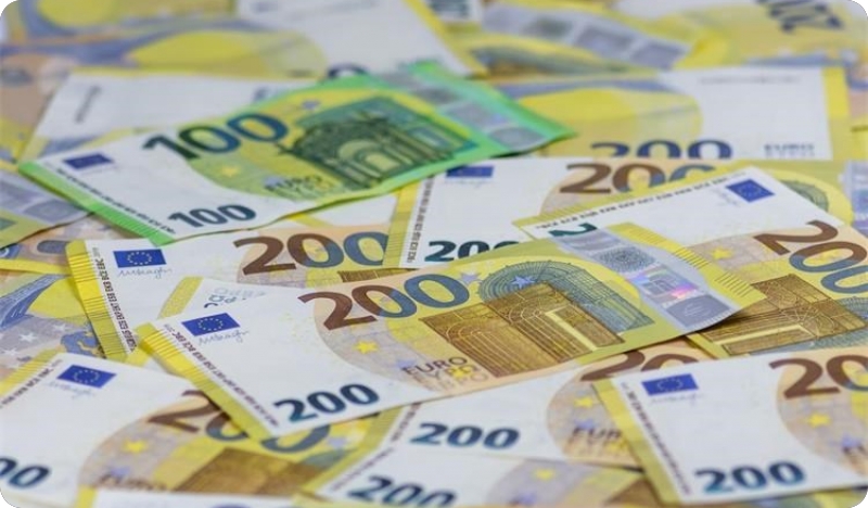 Nema lake zarade: Prevaren kod ulaganja u dionice i kriptovalute-159879