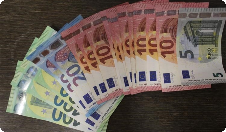 Iz kuće otuđio torbicu s novcem te pobjegao-153846