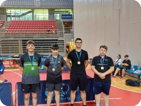 Dvije medalje za stolnotenisače Novigrada na prvenstvu Istre u Poreču-161655